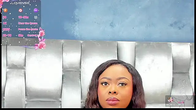 CamilaBenitez online show from October 20, 2025, 1:11 pm