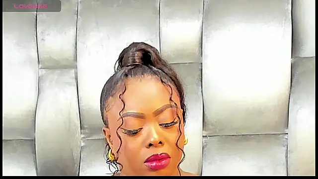 CamilaBenitez online show from April 11, 2026, 10:08 am