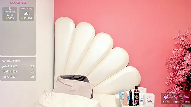 Snapshot of Vicky_Freedom chatting on December 17, 2024, 1:49 pm Vicky Freedom online show from December 17, 2024, 1:49 pm