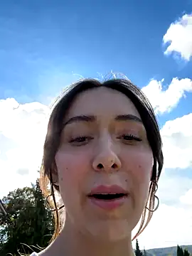 Snapshot of emiliasommer chatting on October 7, 2025, 1:30 pm emiliasommer online show from October 7, 2025, 1:30 pm