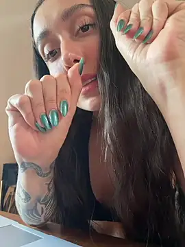 emiliasommer online show from July 9, 2026, 1:26 pm