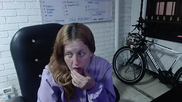 ViioletaMora online show from February 21, 2025, 10:39 am