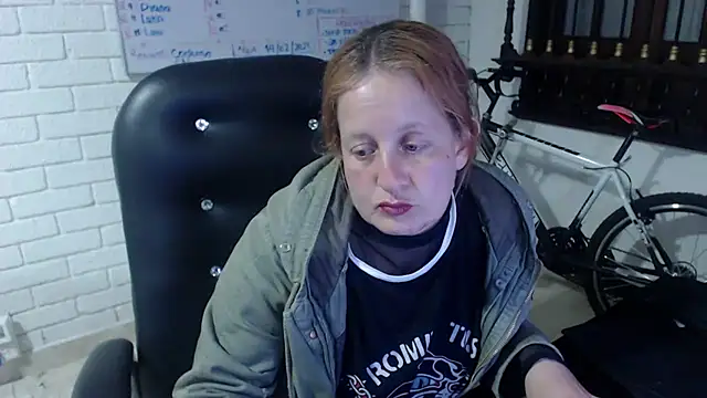 ViioletaMora online show from February 22, 2025, 9:56 am