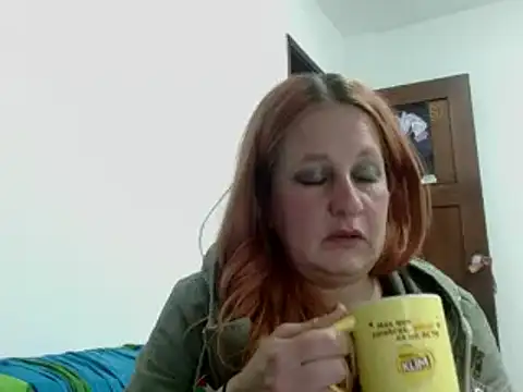 ViioletaMora online show from October 26, 2025, 5:13 am