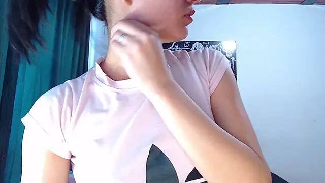 Snapshot of Ariel_Zeo1 chatting on December 5, 2024, 7:06 pm Ariel Zeo1 online show from December 5, 2024, 7:06 pm