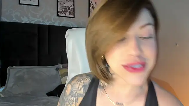 Hannah Borbon online show from January 26, 2025, 4:41 am