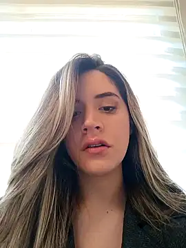 maliciaworld online show from December 11, 2024, 9:01 pm