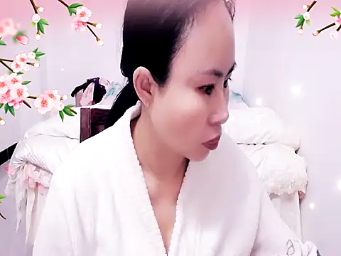 xiaoxuer online show from February 18, 2025, 4:48 am