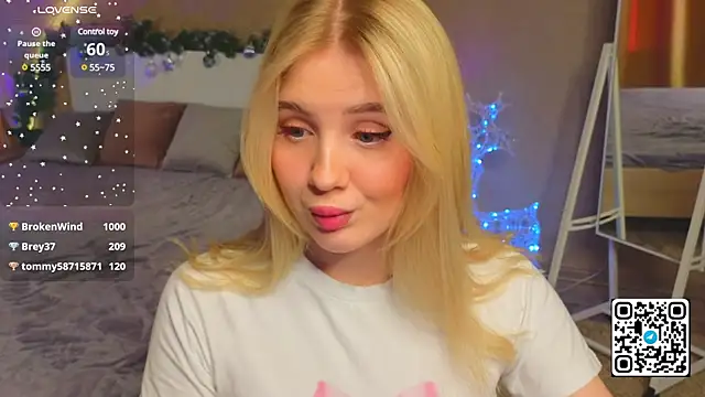 oliviabr0wn0 online show from January 23, 2025, 5:02 am