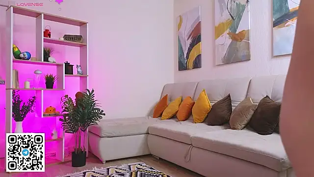 oliviabr0wn0 online show from February 3, 2026, 6:22 am