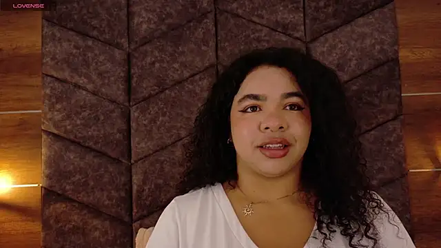 memphiswilliam online show from April 20, 2026, 2:47 am