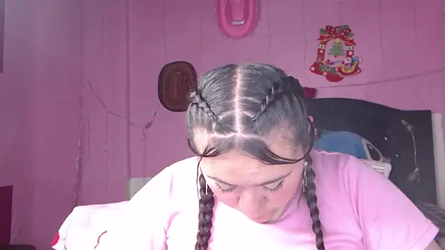 NikkiRous  online show from February 10, 2025, 3:53 pm