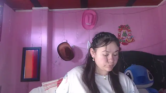 NikkiRous  online show from September 9, 2025, 12:48 pm