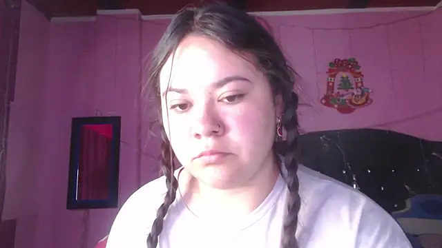 NikkiRous  online show from October 10, 2025, 10:47 am