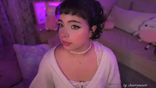 Cheerrysweett online show from July 14, 2026, 3:44 am