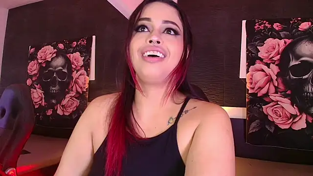 EvaaFoxxy1 online show from April 19, 2026, 12:15 pm