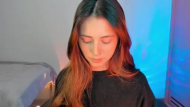 annie mora online show from September 25, 2025, 2:26 am