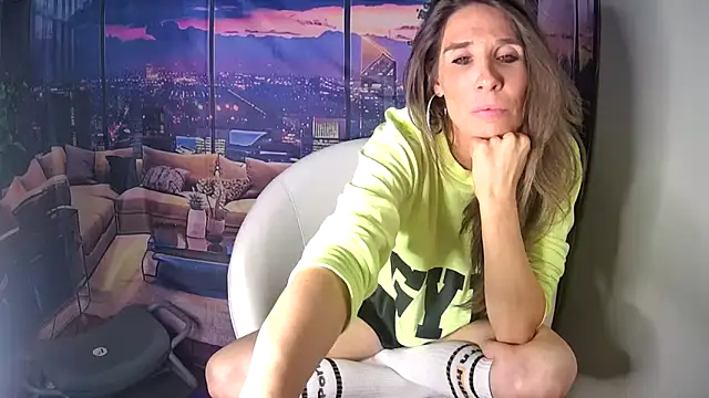 SarahStarr2020 online show from November 27, 2025, 2:30 pm