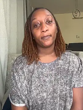 CarlaBeckky online show from November 27, 2025, 6:32 pm