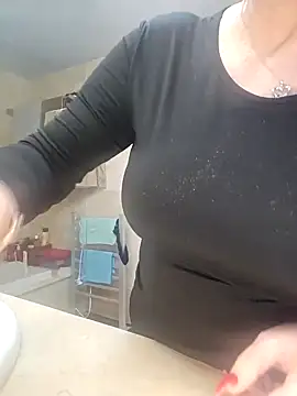 aubade246 online show from February 5, 2025, 8:00 am