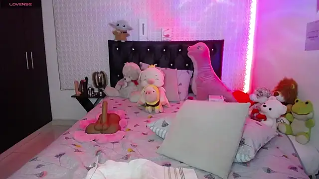 redgirlofficial online show from March 4, 2025, 12:18 am