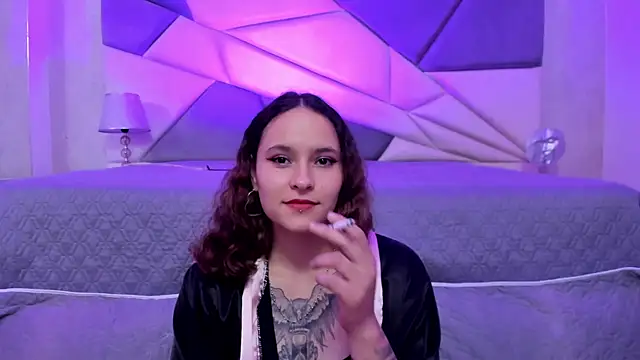 AnnyThompson  online show from February 6, 2025, 12:43 am