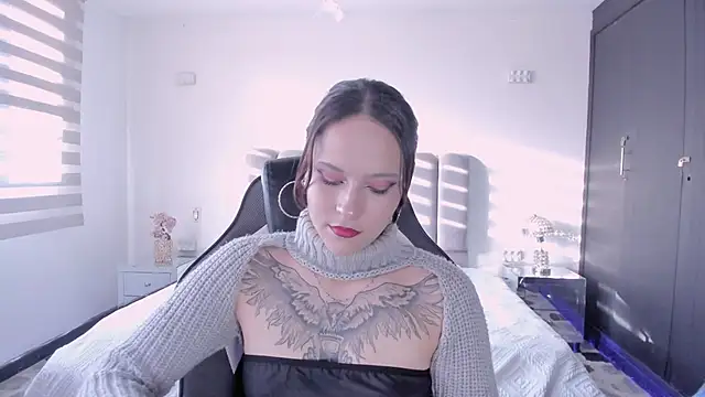 AnnyThompson  online show from March 19, 2026, 10:25 pm