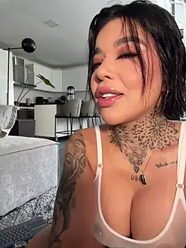 milaivanova online show from February 1, 2026, 4:27 pm