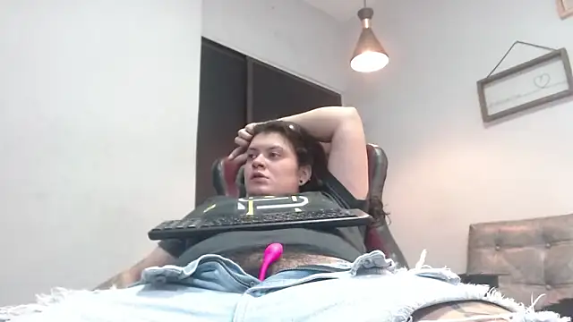 snowflake xxx online show from November 18, 2025, 3:12 am