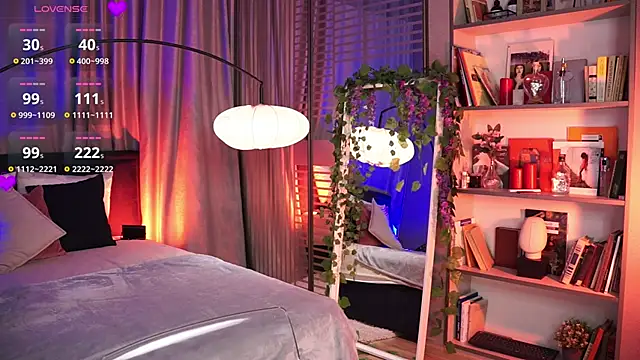 LunaNight online show from March 16, 2025, 11:36 pm