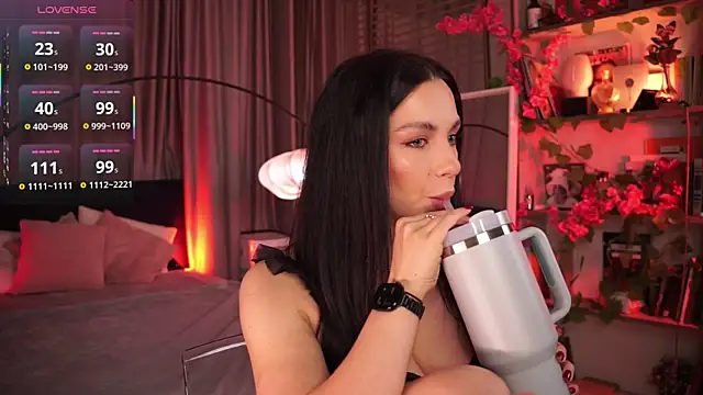 LunaNight online show from September 27, 2025, 8:47 pm