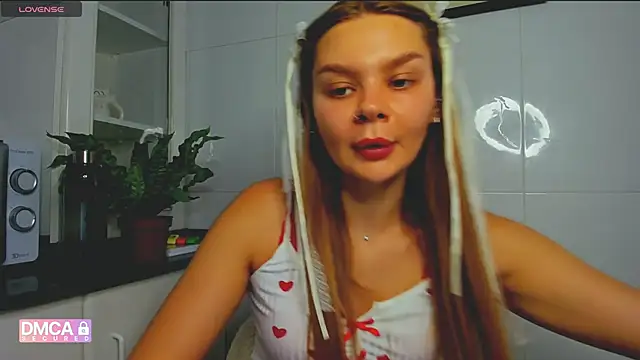 Molly sweetie online show from June 9, 2026, 6:52 pm