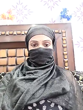 Snapshot of Yours-Bebo chatting on January 9, 2025, 5:11 pm Yours-Bebo online show from January 9, 2025, 5:11 pm