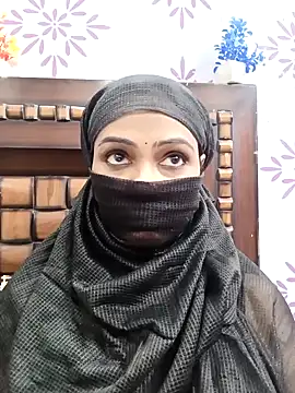 Snapshot of Yours-Bebo chatting on January 13, 2025, 8:47 am Yours-Bebo online show from January 13, 2025, 8:47 am