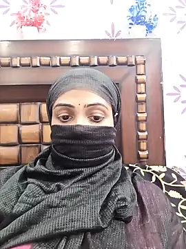 Snapshot of Yours-Bebo chatting on January 15, 2025, 2:24 pm Yours-Bebo online show from January 15, 2025, 2:24 pm