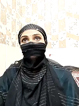 Snapshot of Yours-Bebo chatting on January 20, 2025, 11:56 am Yours-Bebo online show from January 20, 2025, 11:56 am