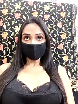 Snapshot of Yours-Bebo chatting on March 5, 2025, 4:57 pm Yours-Bebo online show from March 5, 2025, 4:57 pm