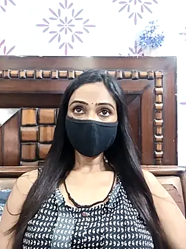 Snapshot of Yours-Bebo chatting on September 10, 2025, 11:32 am Yours-Bebo online show from September 10, 2025, 11:32 am