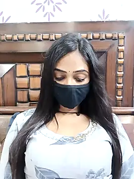 Snapshot of Yours-Bebo chatting on September 26, 2025, 2:43 pm Yours-Bebo online show from September 26, 2025, 2:43 pm