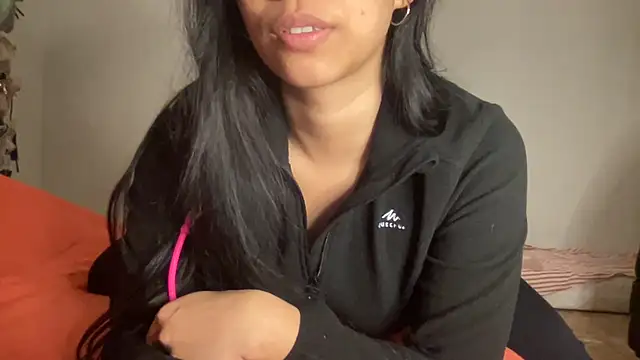 Dulce latingirl online show from March 16, 2025, 9:47 pm