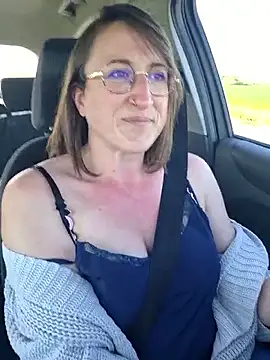 minierose online show from April 10, 2026, 2:55 pm