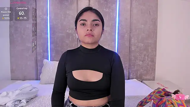 GiselOrtiz online show from February 24, 2025, 12:05 pm