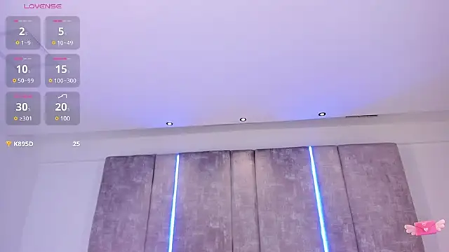 GiselOrtiz online show from February 24, 2025, 3:09 pm