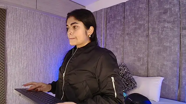 GiselOrtiz online show from February 10, 2026, 11:03 am