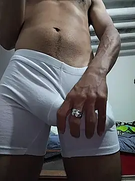 Danielitohot23cm online show from December 17, 2025, 9:43 pm