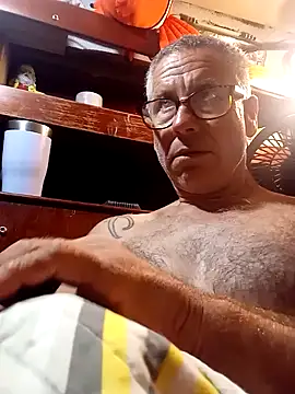 Pcsammy73 online show from October 22, 2025, 9:53 am