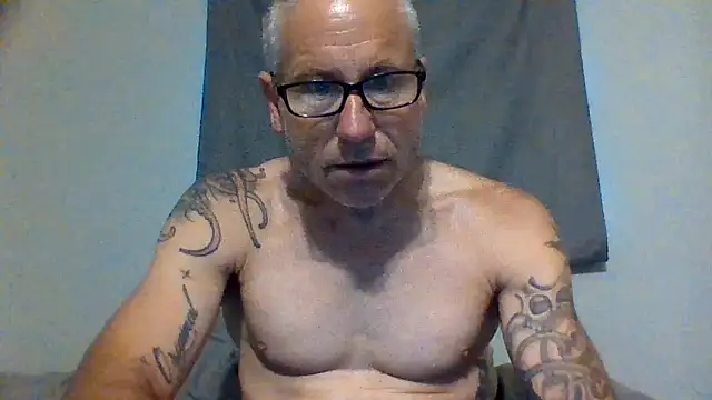Snapshot of Pcsammy73 chatting on April 30, 2026, 8:57 pm Pcsammy73 online show from April 30, 2026, 8:57 pm