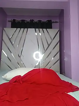 Pretty-queen123 online show from April 21, 2026, 10:32 am