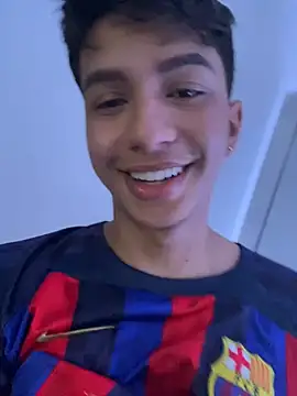 Leonarrrd 01 online show from January 17, 2025, 3:12 am