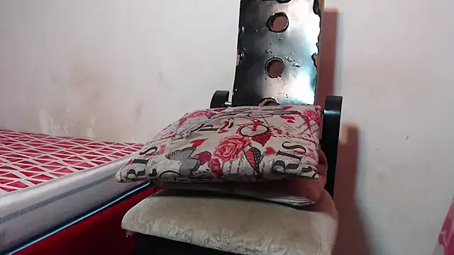 Amazing12inch online show from February 25, 2025, 9:57 pm